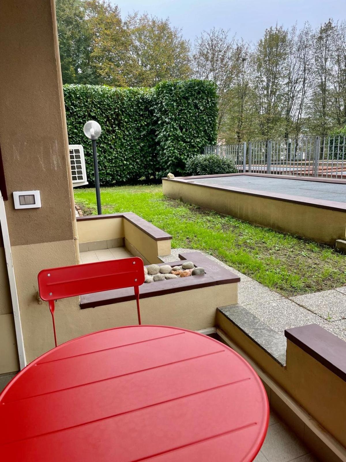 パヴィーア33 Borgo Ticino Lux Free Parking & Private Gardenアパートメント エクステリア 写真