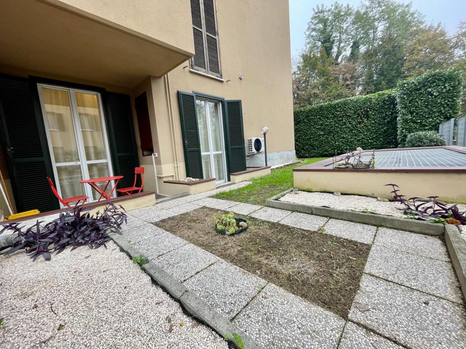 パヴィーア33 Borgo Ticino Lux Free Parking & Private Gardenアパートメント エクステリア 写真
